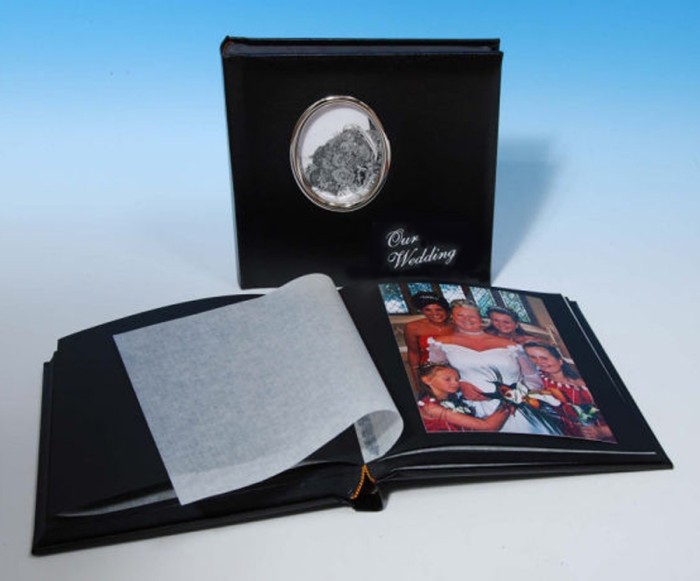 Contemporary Classic Studio 80 - Cameo Wedding Photo Album - Page Size 9" x 8 3/4"