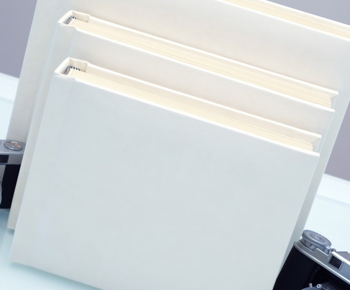 Pure White Slip In Wedding Photo Album for 30 / 40 / 50 or 60 - 7" x 5" - Landscape Photos