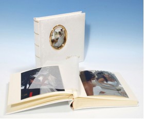 Romantica Classic Two - Cameo Wedding Photo Album - Page Size 12 1/2" x 12 1/4"