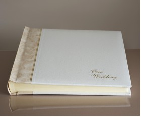 Harmony Classic Three - Wedding Album - Page Size 13 3/4" x 13 3/4"