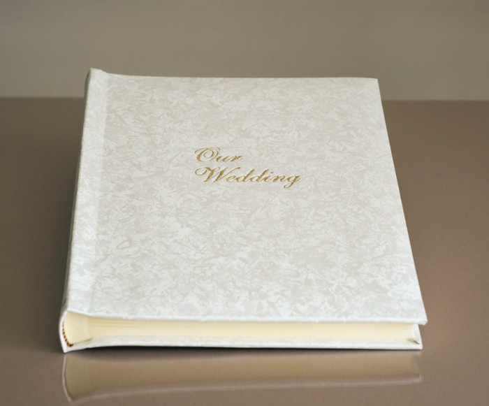 Romantica Classic One - Wedding Album - Page Size 8 1/2" x 11 3/4"