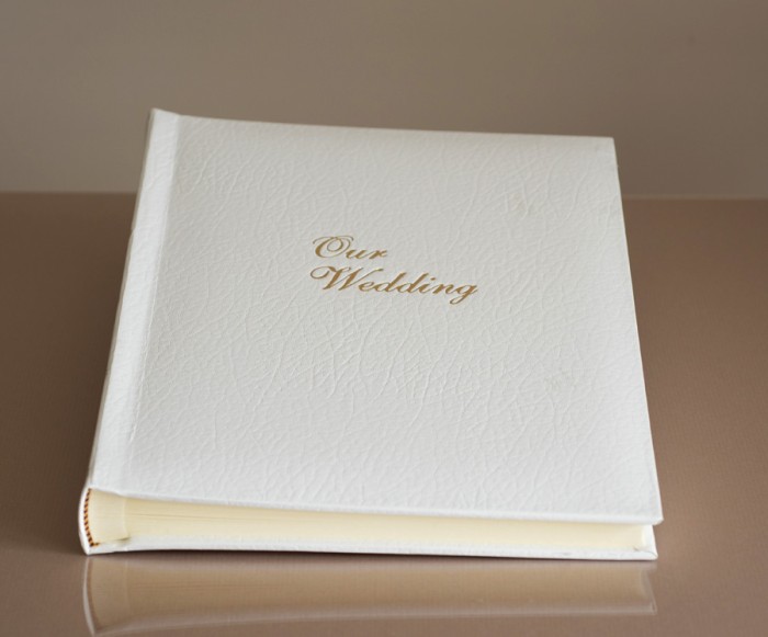 St James Classic One - Wedding Album - Page Size 8 1/2" x 11 3/4"