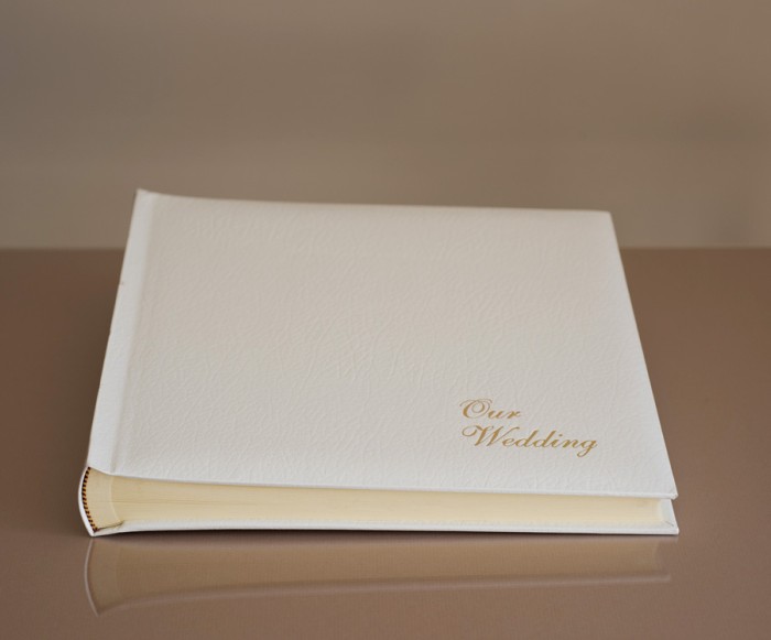 Traditional Wedding Album - St James Classic Two - Wedding Album - Page Size 12 1/2" x 12 1/4"